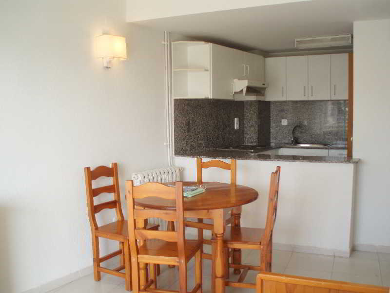 Apartbeach Royal Apartments Salou Bagian luar foto