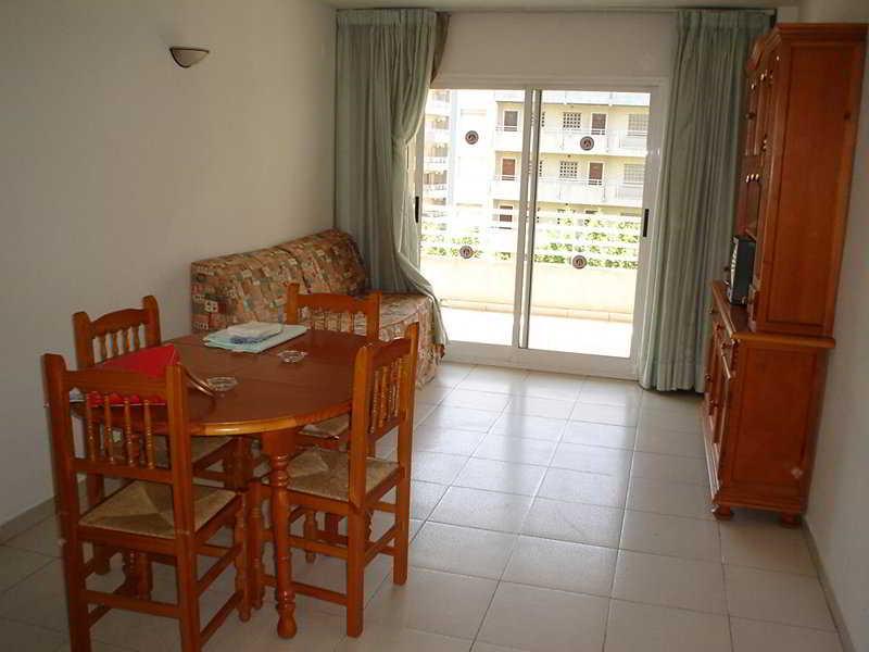 Apartbeach Royal Apartments Salou Bagian luar foto