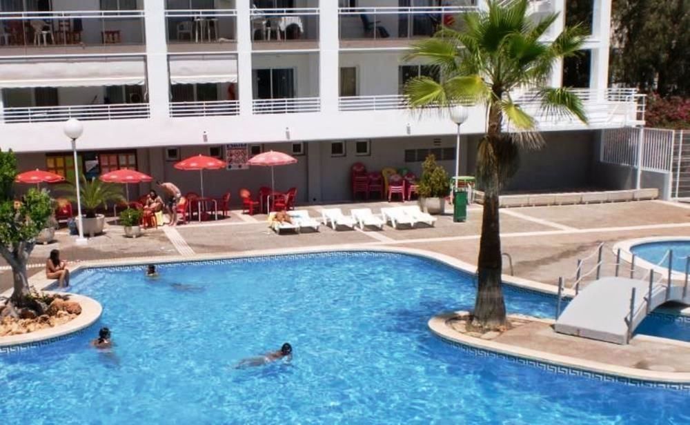 Apartbeach Royal Apartments Salou Bagian luar foto