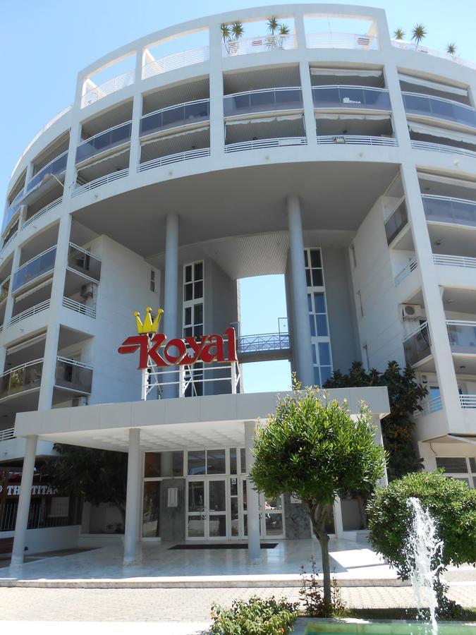 Apartbeach Royal Apartments Salou Bagian luar foto