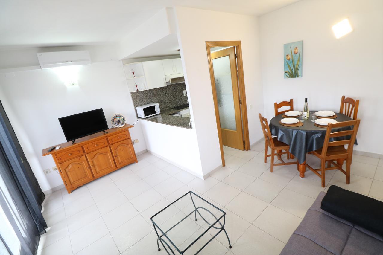 Apartbeach Royal Apartments Salou Bagian luar foto